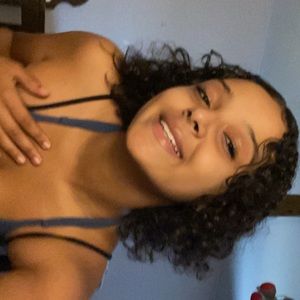 Meet your Posher, Mya